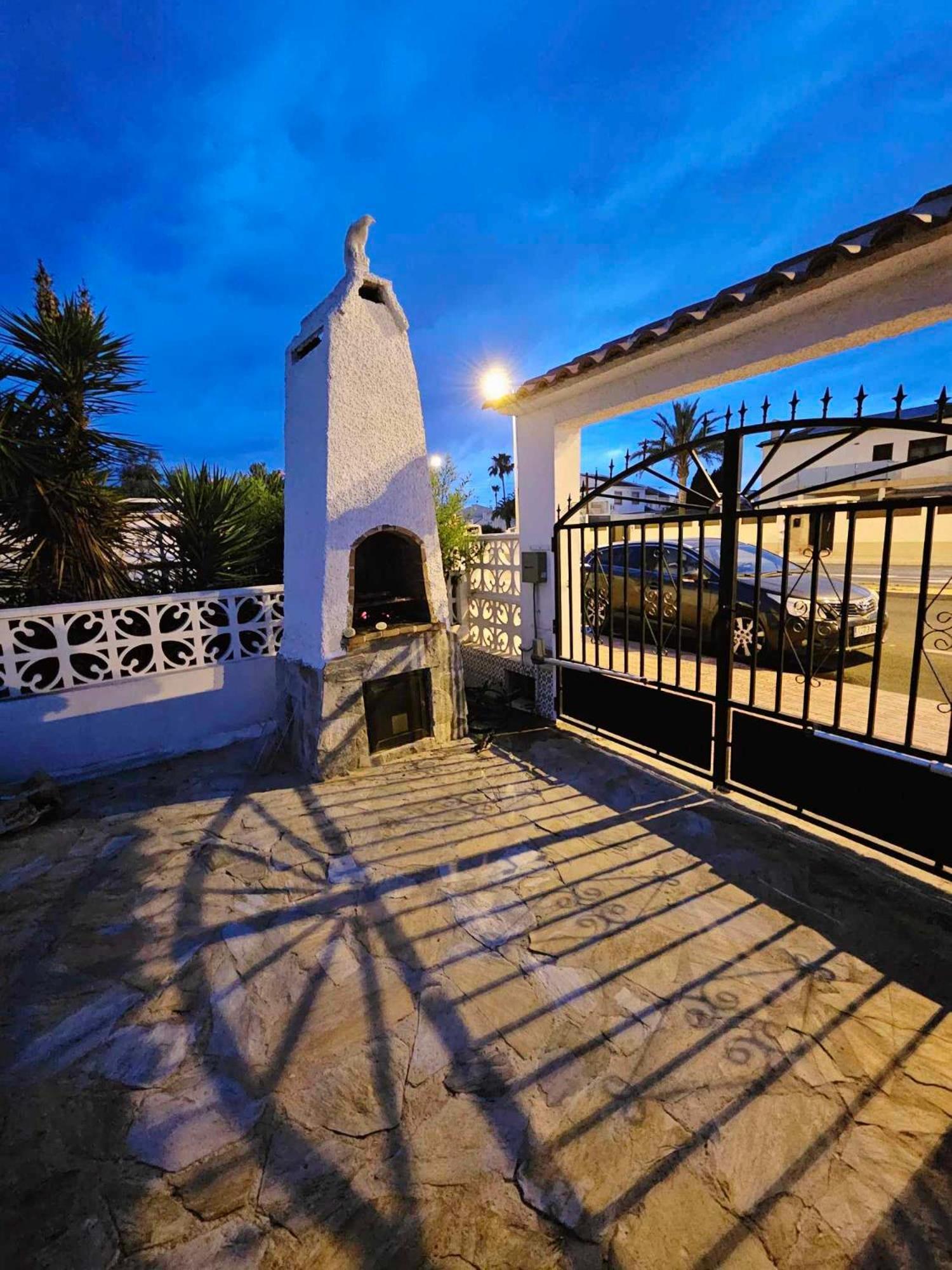 Holiday Apartments Torrevieja Dış mekan fotoğraf