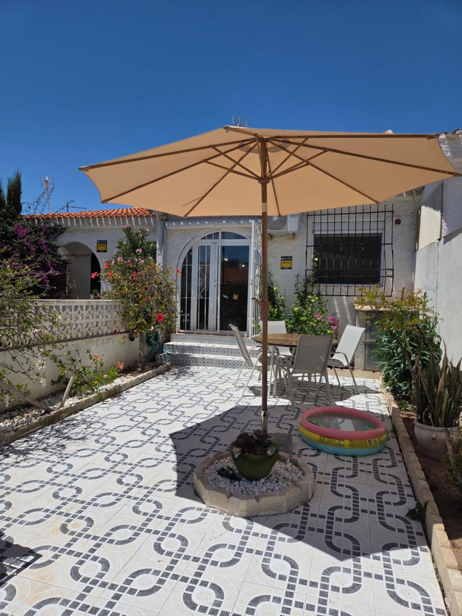 Holiday Apartments Torrevieja Dış mekan fotoğraf